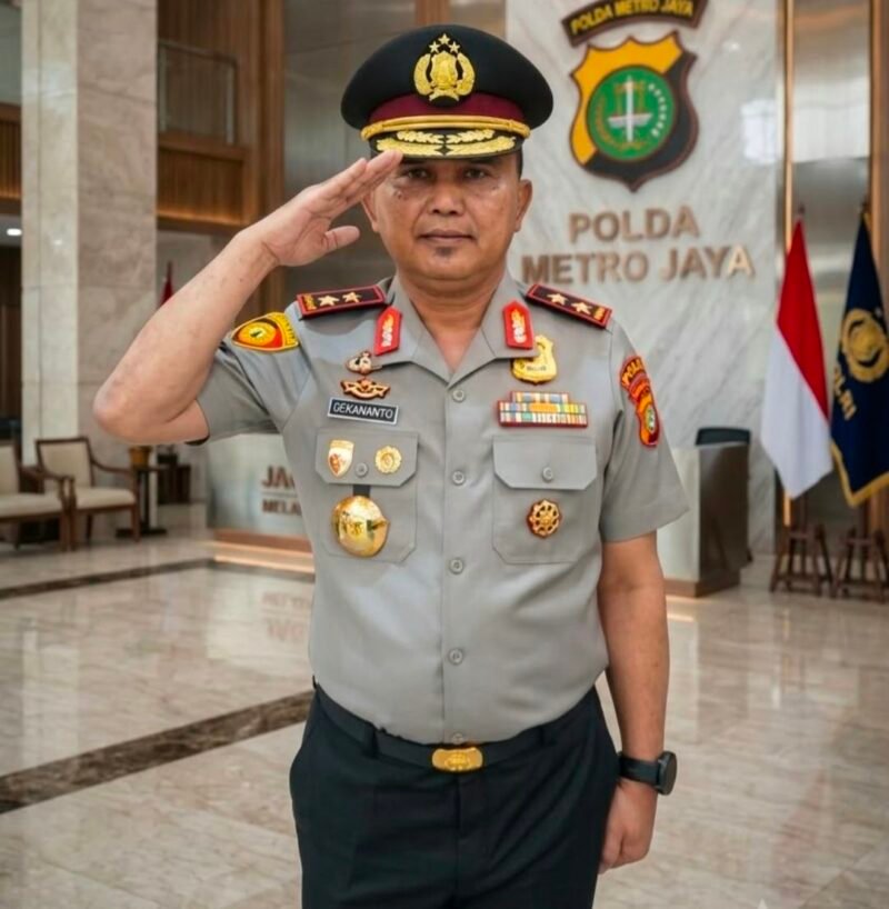 Irjen Pol Dekananto Eko Purwono ditunjuk menggantikan Irjen Pol Nanang Avianto sebagai Kapolda Jatim. Foto/Ist