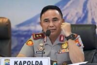 Kapolda Jatim, Irjen Pol Dekananto Eko Purwono ketika menyampaikan commander wish di Gedung Rupatama Polda Jatim, Rabu (14/10/2026). 