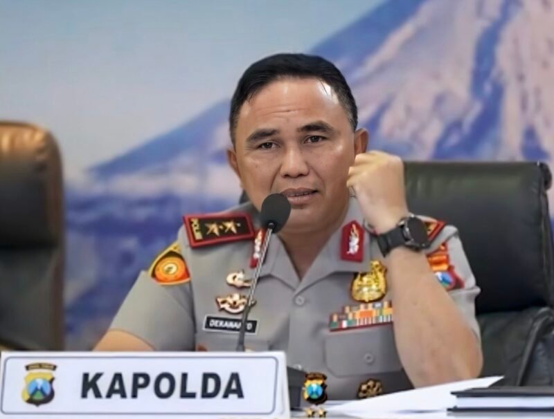 Kapolda Jatim, Irjen Pol Dekananto Eko Purwono ketika menyampaikan commander wish di Gedung Rupatama Polda Jatim, Rabu (14/10/2026). 