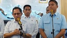 Menteri Dalam Negeri (Mendagri) Tito Karnavian bersama Kepala Badan Gizi Nasional (BGN) Sudaryono. 